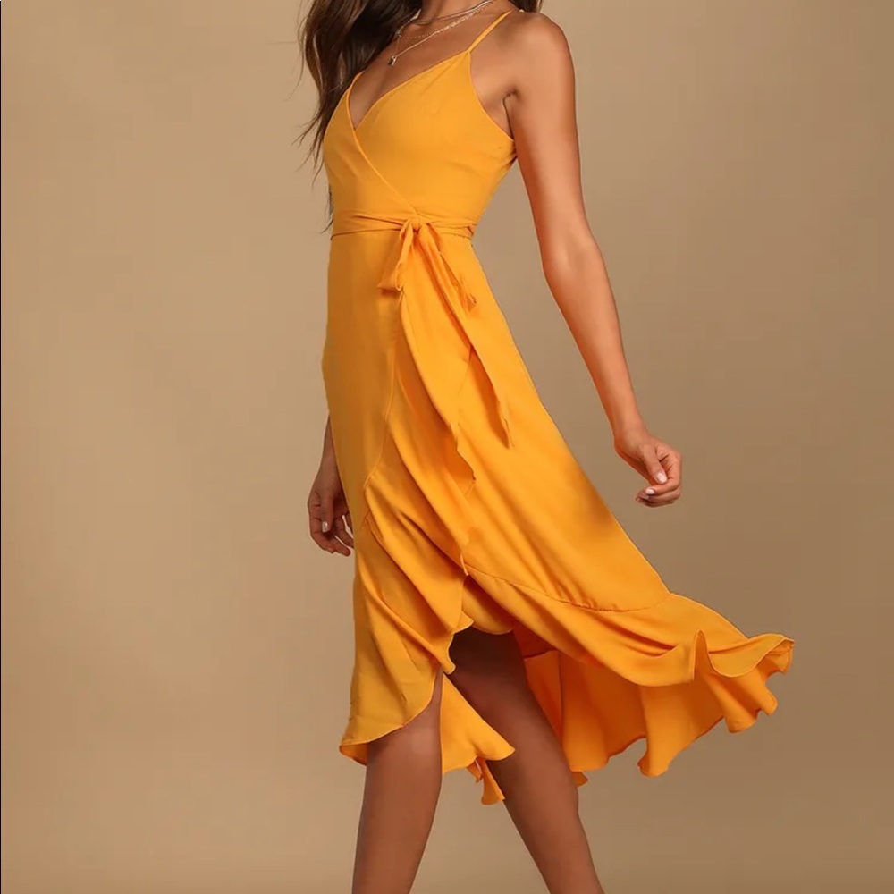 GOLD LULUS Dress, worn once!